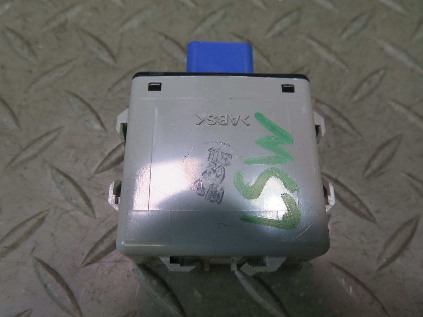 04-06 Lexus UCF30L LS430 Power Steering Control Module 89650-50120 OEM