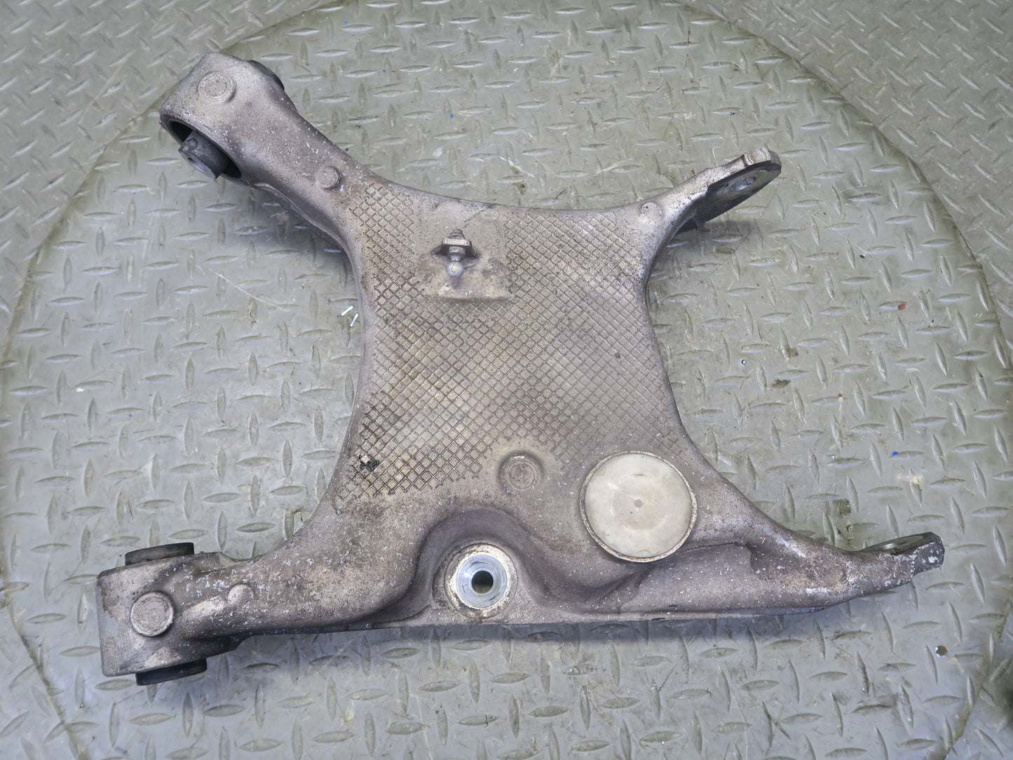 2006-2007 BMW E63 E64 M6 Rear Right Suspension Lower Control Arm Set