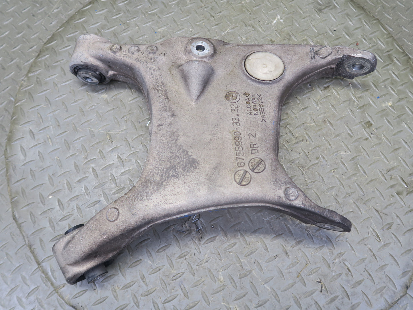 2006-2007 BMW E63 E64 M6 Rear Right Suspension Lower Control Arm Set