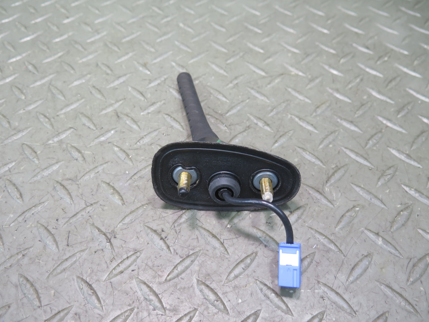 01-06 Lexus UCF30L LS430 Rear Roof Antenna OEM