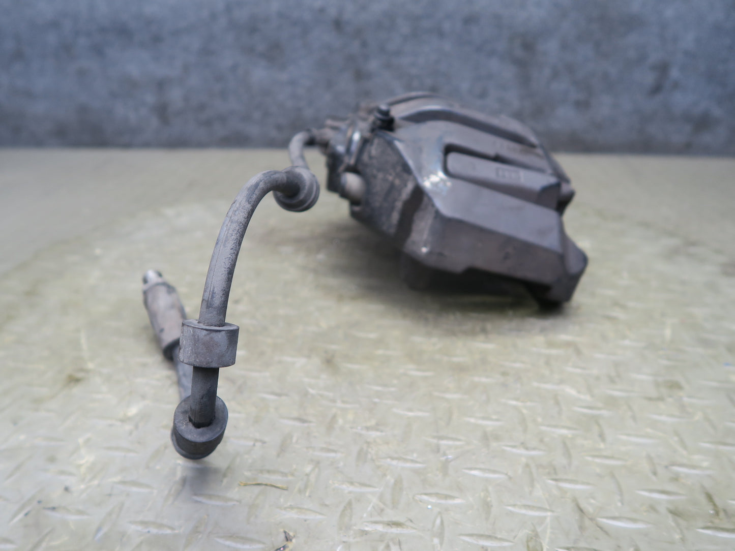 2006-2010 BMW E63 E64 M6 Set of 2 Front Left & Right Brake Caliper
