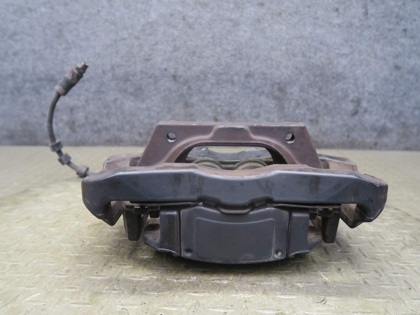 2006-2010 BMW E63 E64 M6 Set of 2 Front Left & Right Brake Caliper