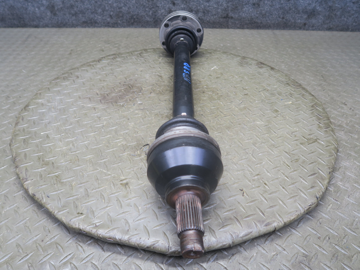 2006-2007 BMW E63 E64 M6 Rear Left or Right Suspension Axle Shaft 2282668