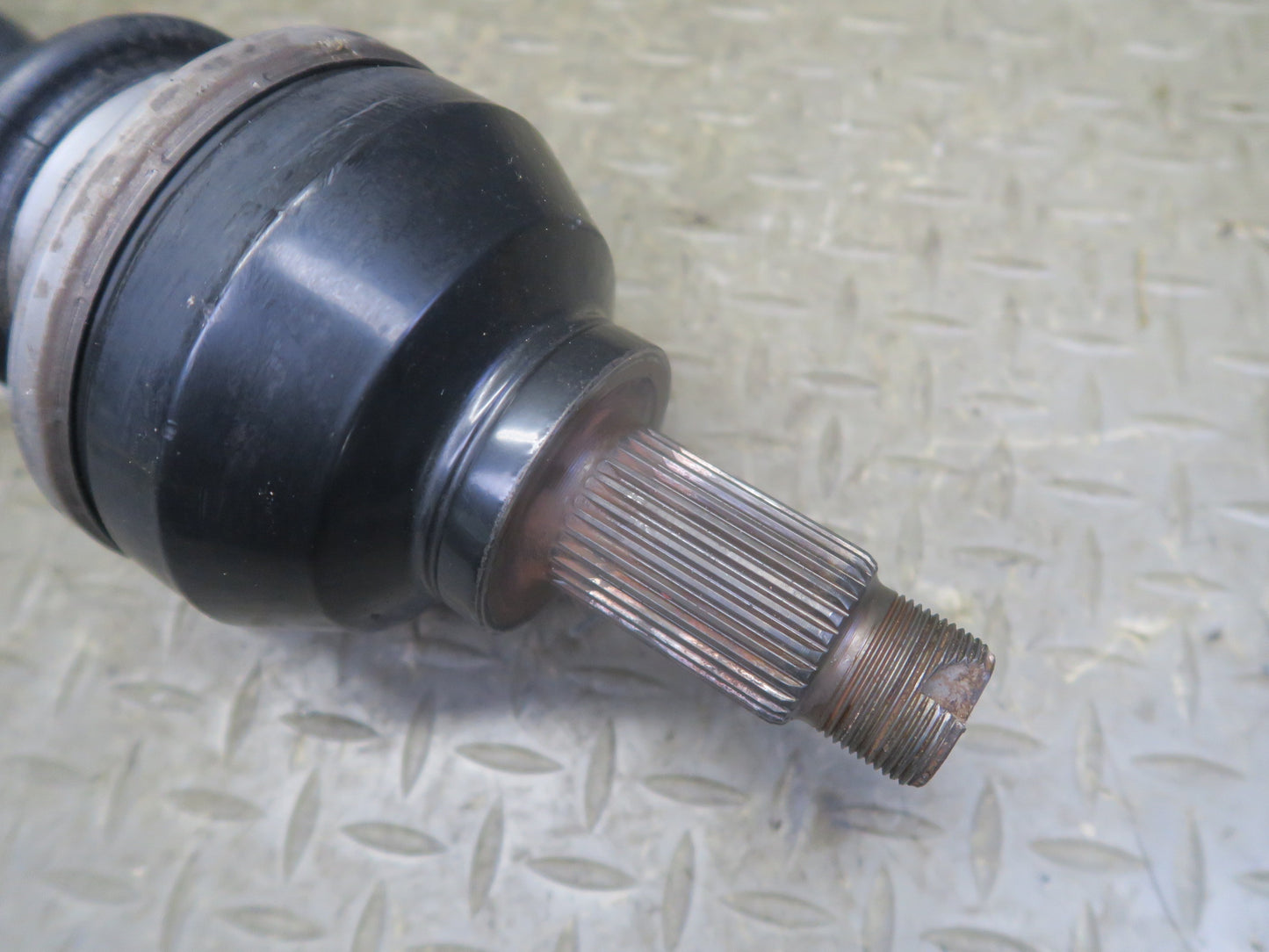 2006-2007 BMW E63 E64 M6 Rear Left or Right Suspension Axle Shaft 2282668