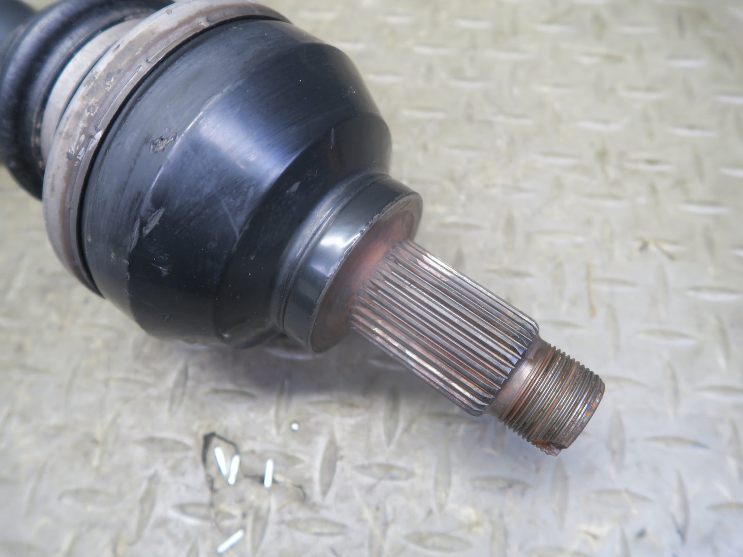 2006-2007 BMW E63 E64 M6 Rear Left or Right Suspension Axle Shaft 2282668