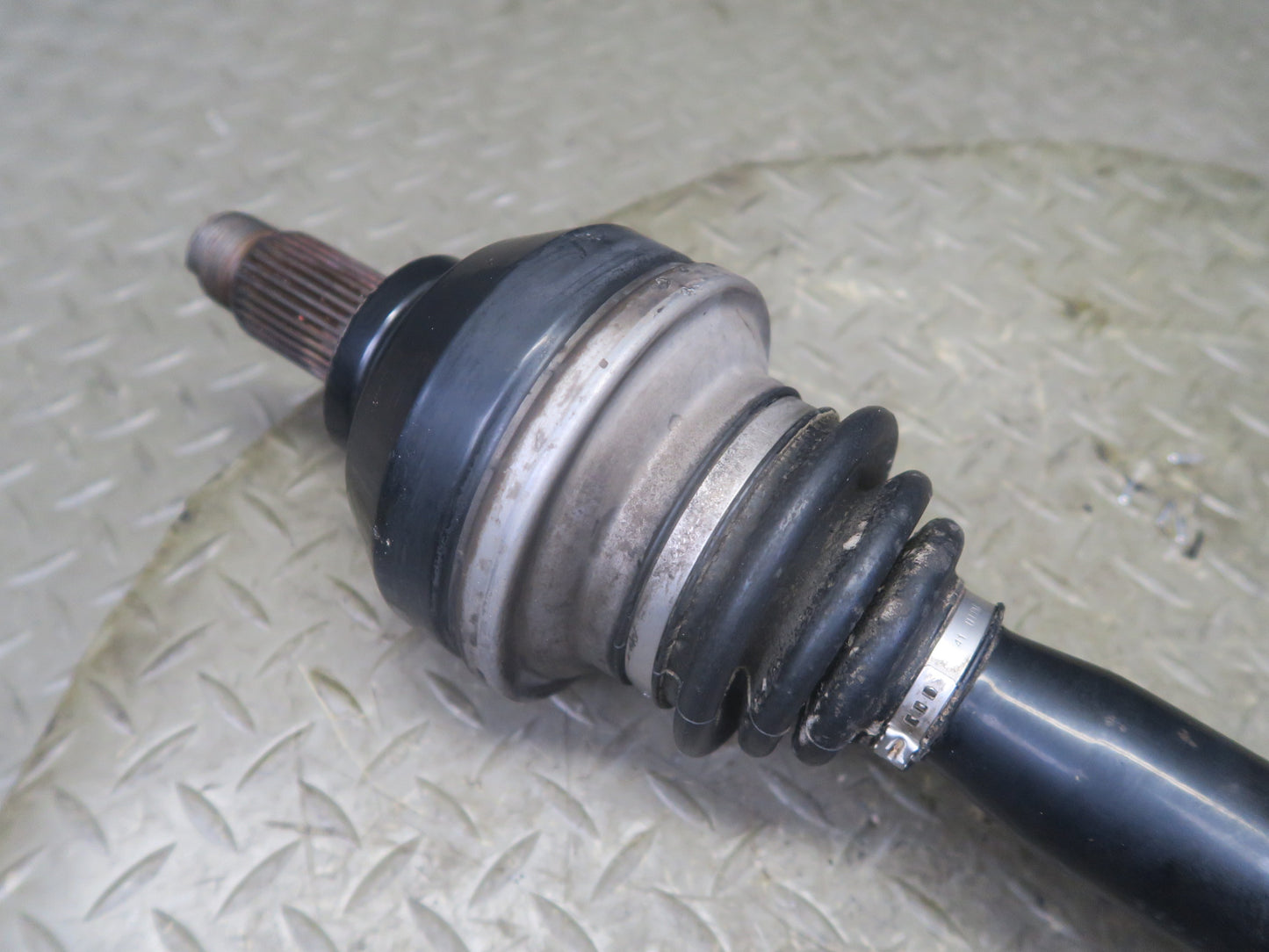 2006-2007 BMW E63 E64 M6 Rear Left or Right Suspension Axle Shaft 2282668