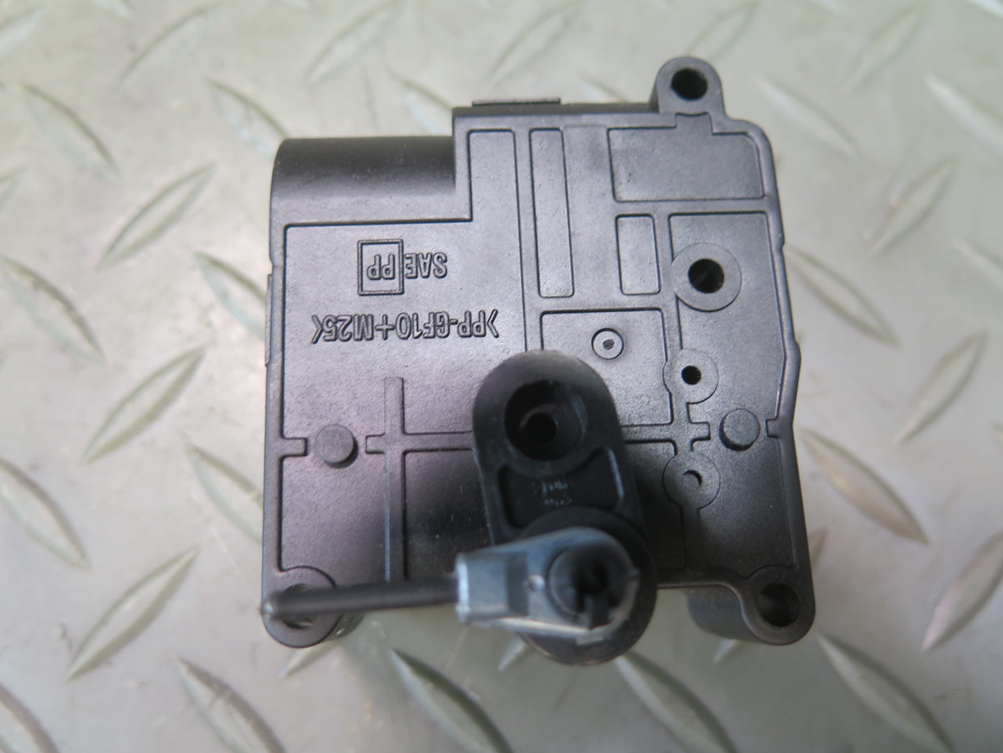 01-06 Lexus UCF30L LS430 Set of 4 A/C Heater Flap Door Actuator Motor OEM