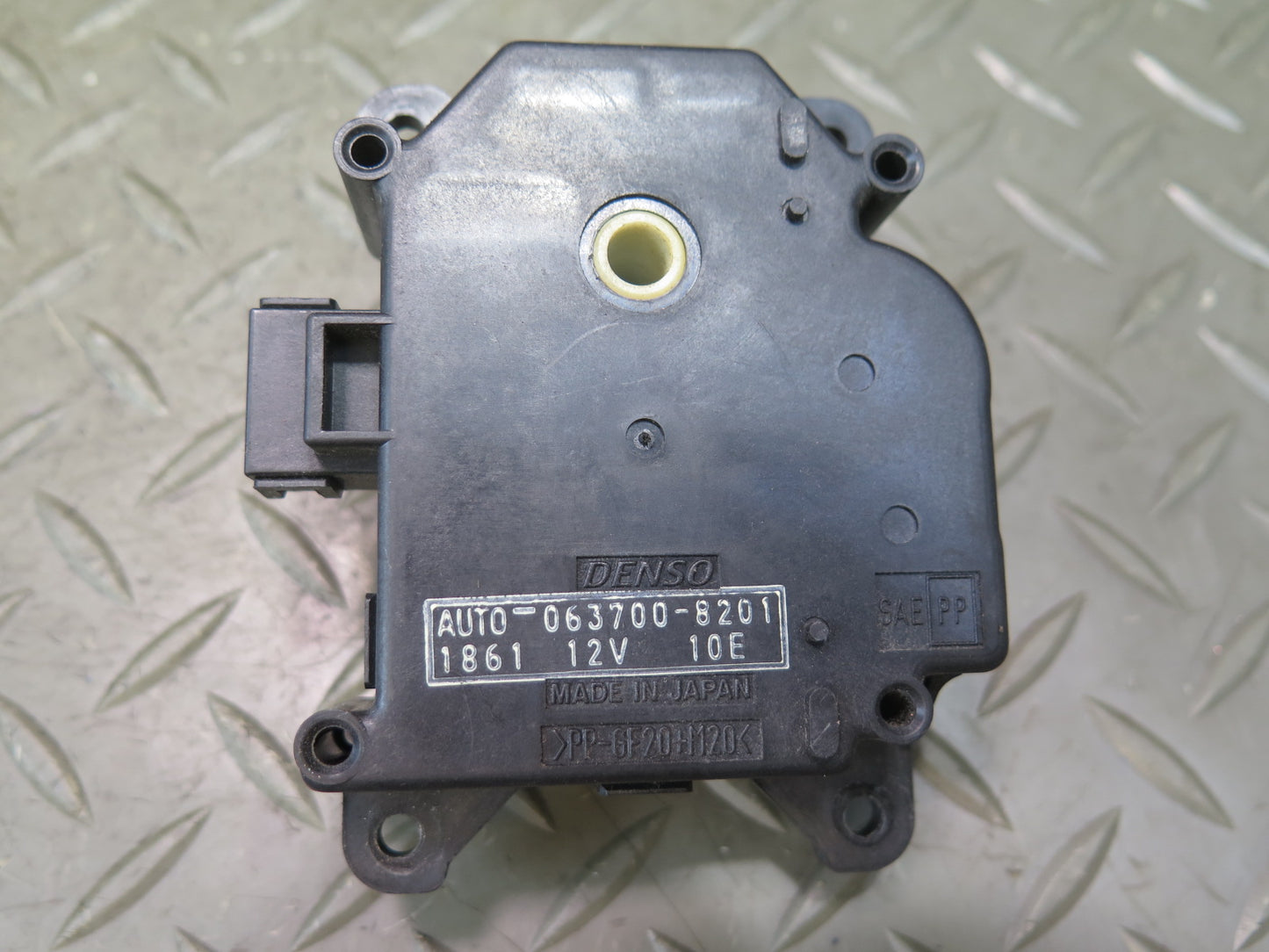 01-06 Lexus UCF30L LS430 Set of 4 A/C Heater Flap Door Actuator Motor OEM