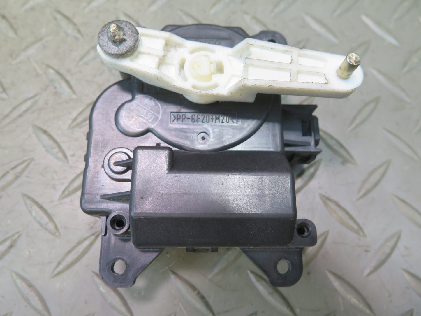 01-06 Lexus UCF30L LS430 Set of 4 A/C Heater Flap Door Actuator Motor OEM