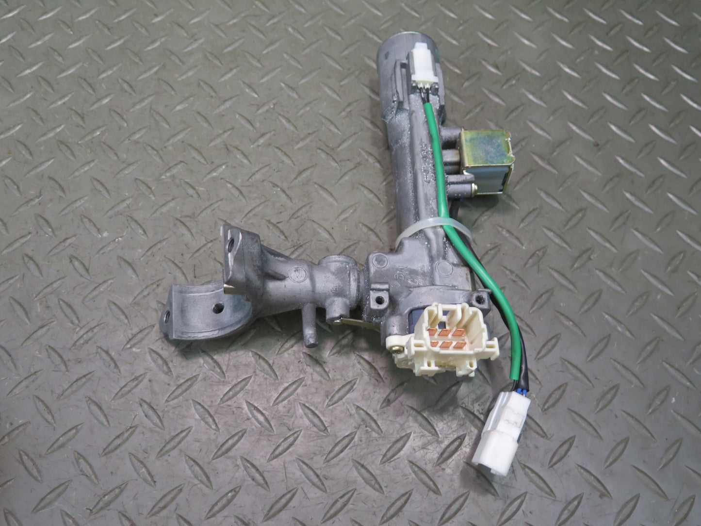 2004 Lexus UCF30L LS430 ECM ECU Module Ignition Glove Trunk Door Lock KEY Set