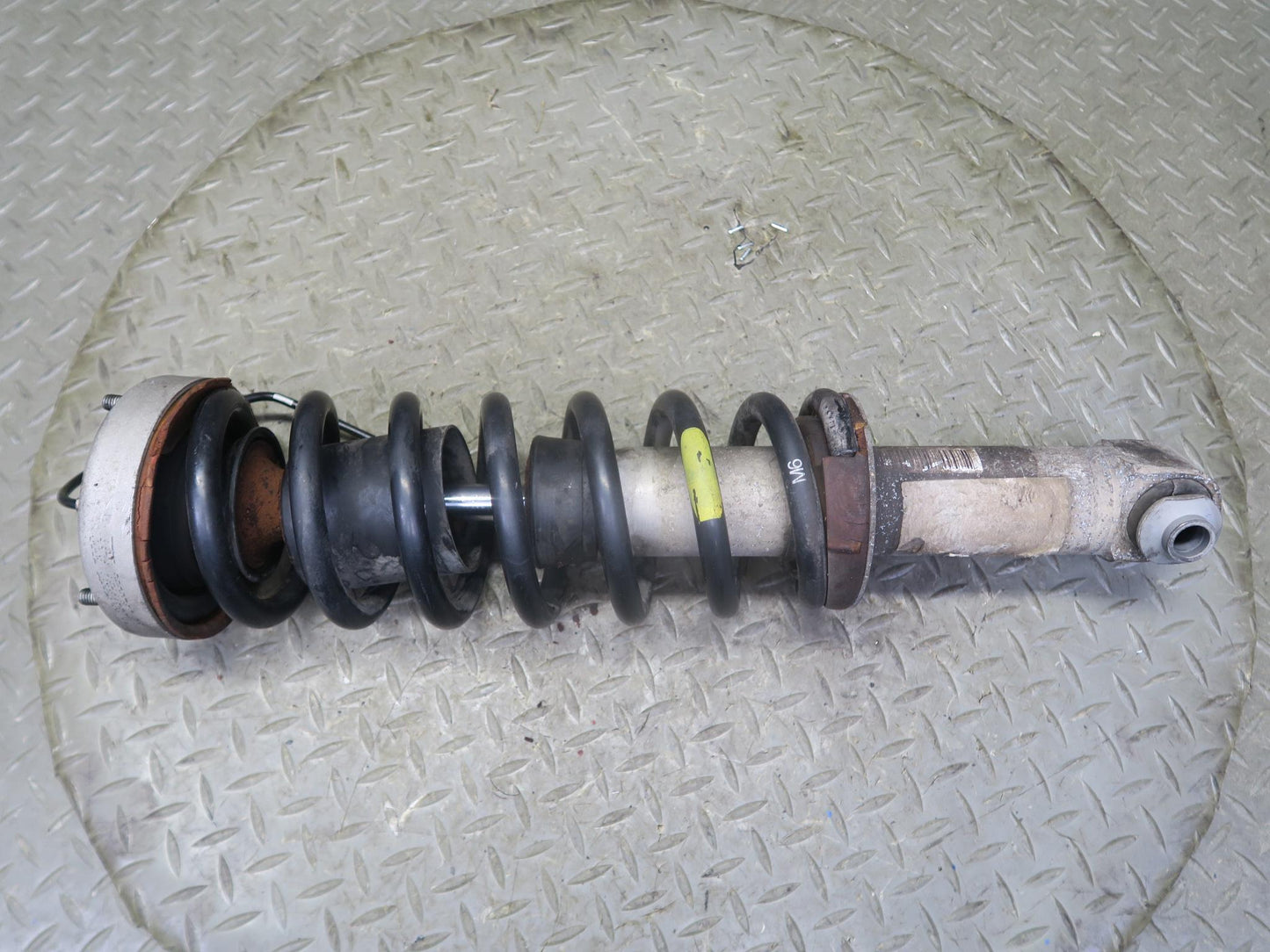 2007-2010 BMW E64 M6 Convertible Rear Left & Right Strut Shock Absorber Set of 2