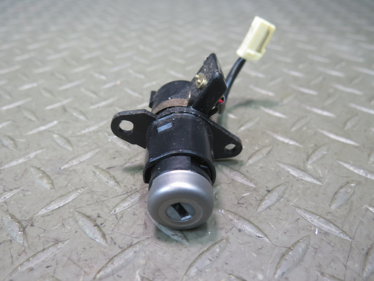 2004 Lexus UCF30L LS430 ECM ECU Module Ignition Glove Trunk Door Lock KEY Set