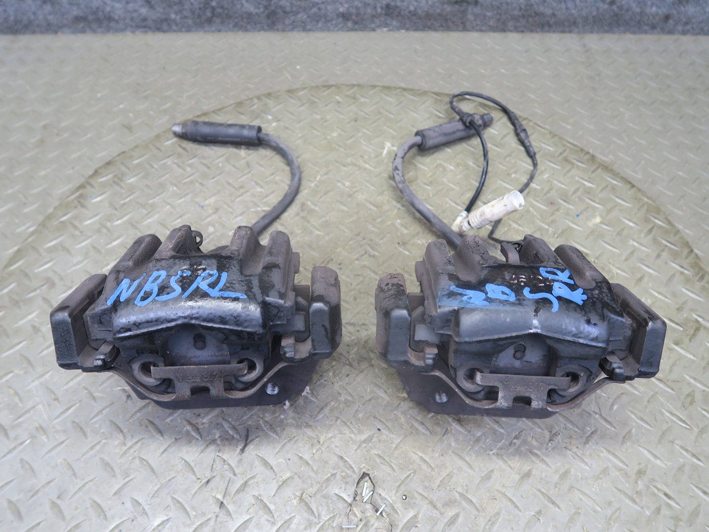 2006-2007 BMW E63 E64 M6 Rear Left & Right Brake Caliper Set of 2