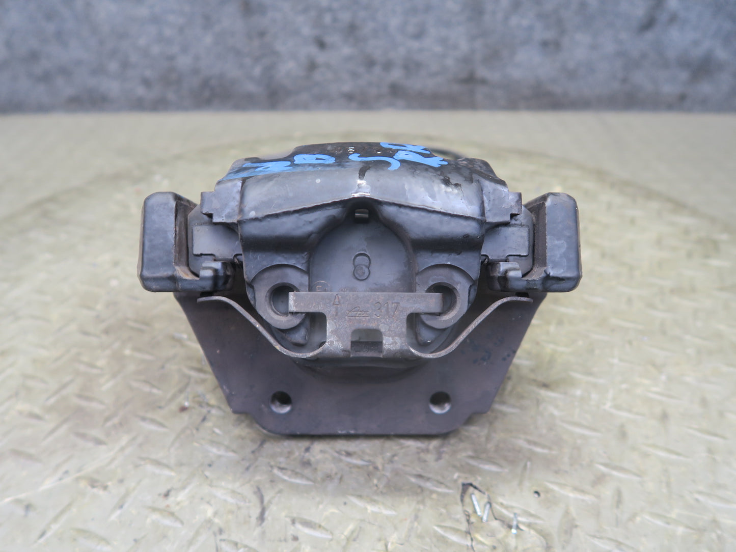 2006-2007 BMW E63 E64 M6 Rear Left & Right Brake Caliper Set of 2