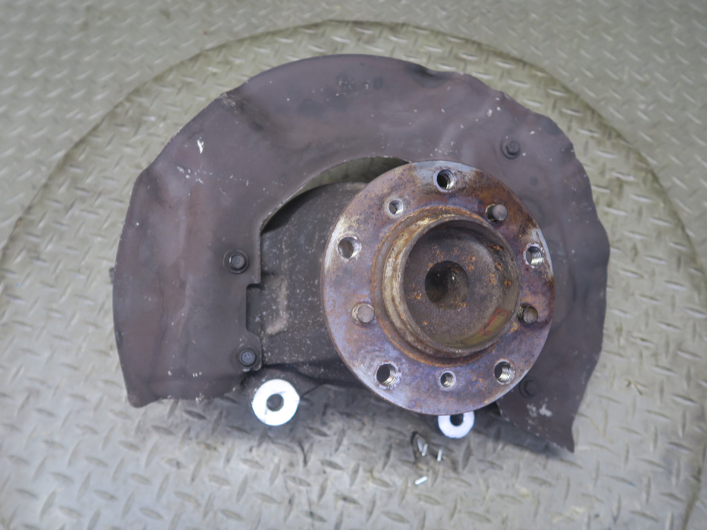 2006-2007 BMW E63 E64 M6 Front Right Spindle Knuckle Wheel Hub Bearing