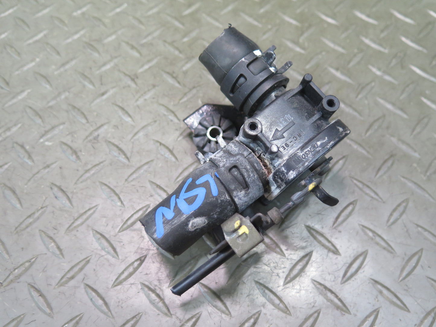 01-06 Lexus UCF30L LS430 Hvac Heater Control Water Valve OEM