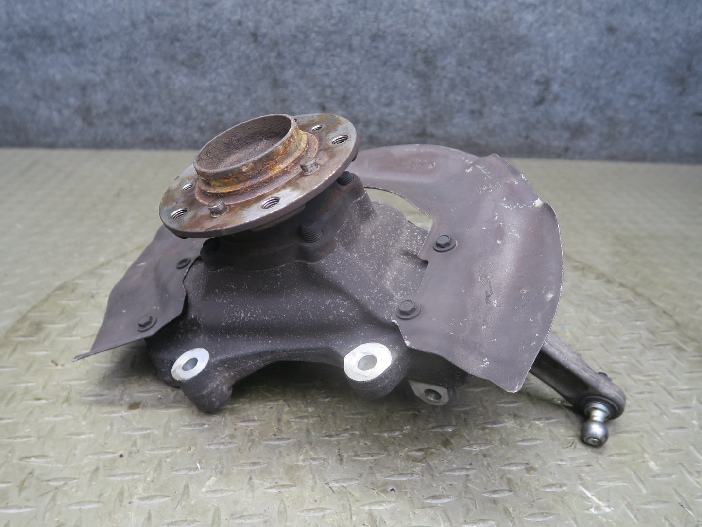 2006-2007 BMW E63 E64 M6 Front Left Spindle Knuckle Wheel Hub Bearing