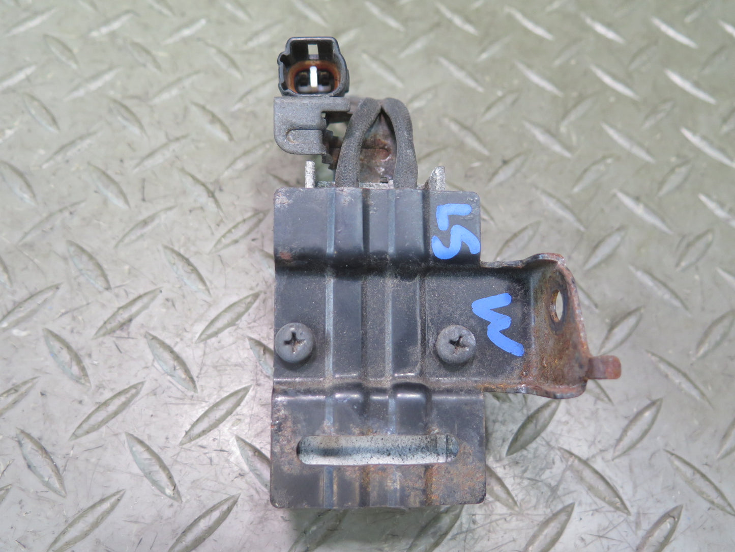 04-06 Lexus UCF30L LS430 Fuel Pump Resistor Module 23080-50140 OEM