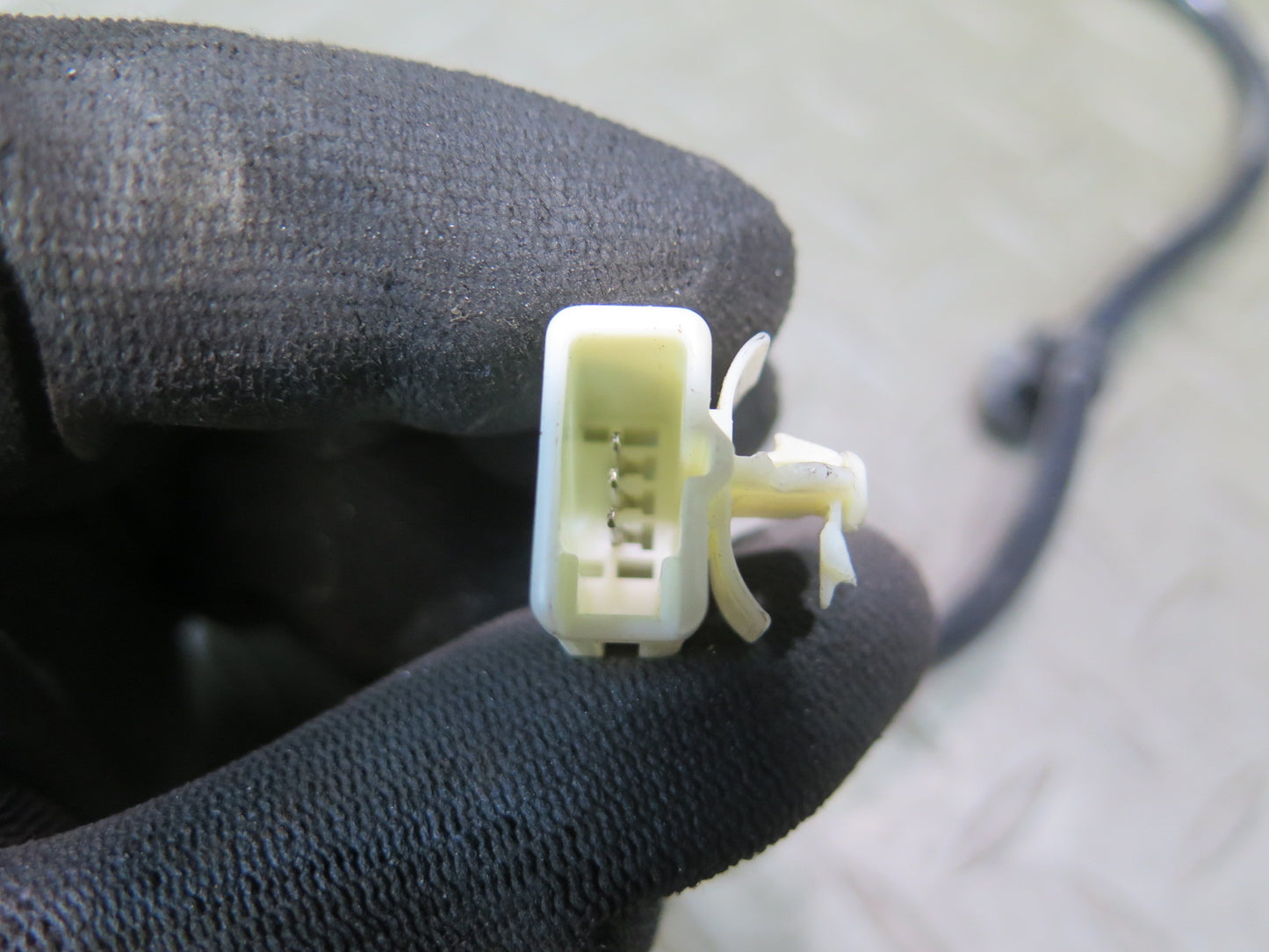 2004 Lexus UZJ100L LX470 2UZFE Engine ECU ECM Immo Ignition Lock KEY Set