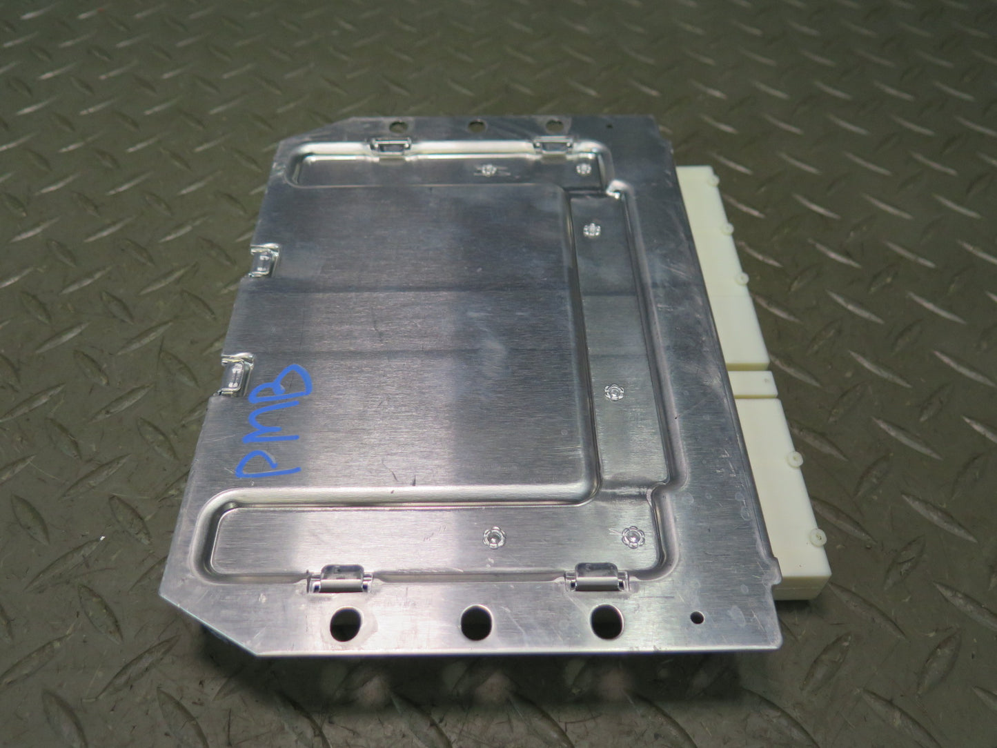 2015-2018 Porsche Macan Air Suspension Control Module 95B907553F