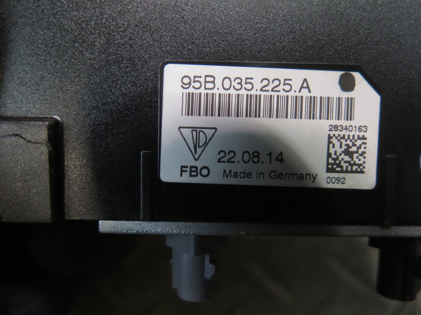 2015-2018 Porsche Macan Antenna Booster Amplifier Module 95B035225A