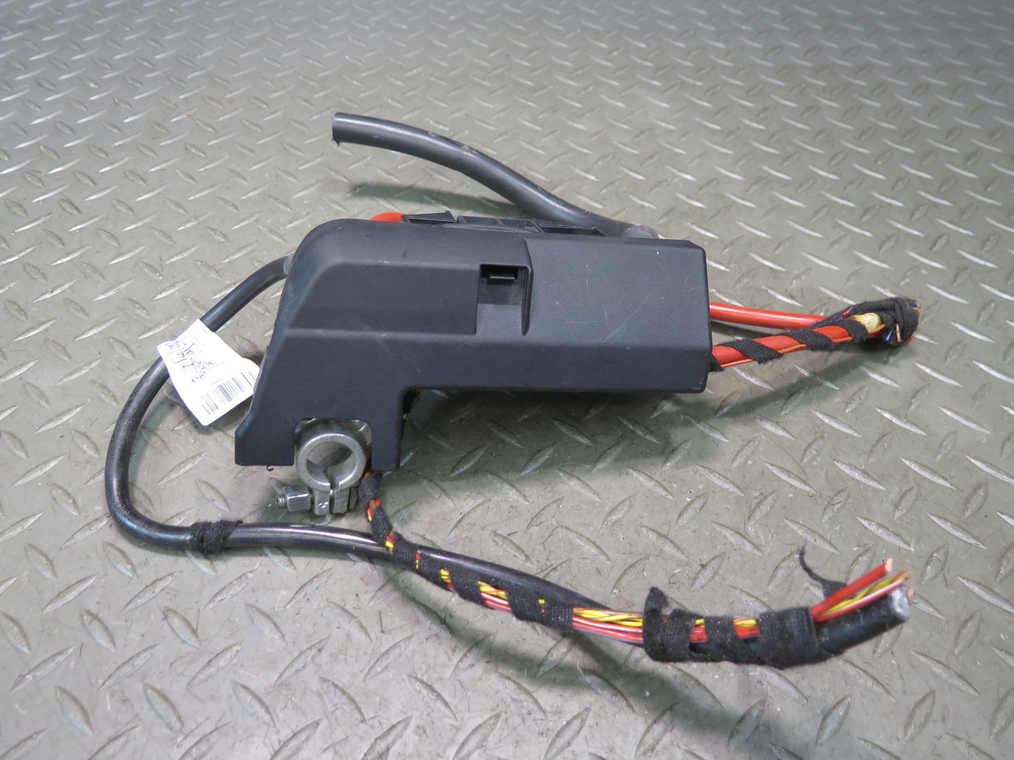 2015-2025 Porsche Macan Positive Battery Terminal Central Overload Protection