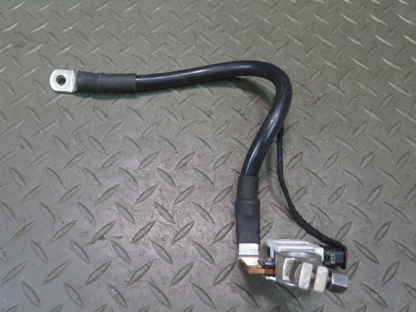 2015-2018 Porsche Macan Battery Terminal Negative Ground Cable 8R0915181C