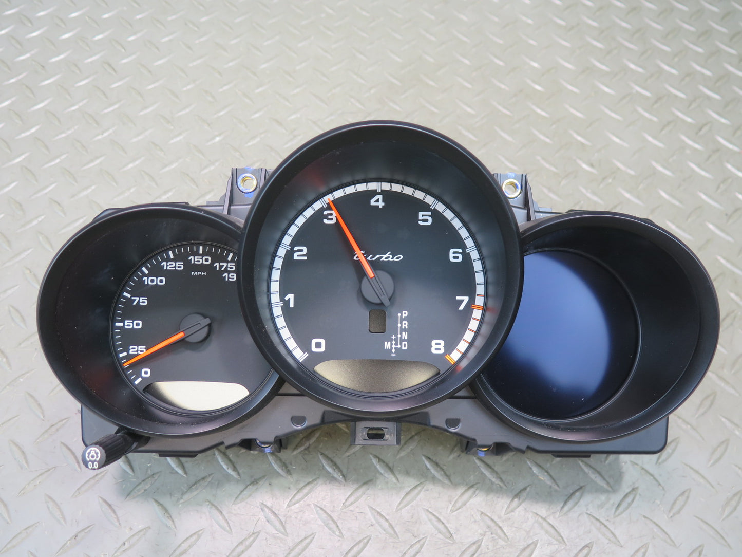 2015-2016 Porsche Macan Turbo Instrument Cluster Gauge Speedometer 95B920902P