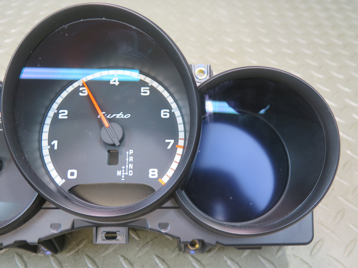 2015-2016 Porsche Macan Turbo Instrument Cluster Gauge Speedometer 95B920902P