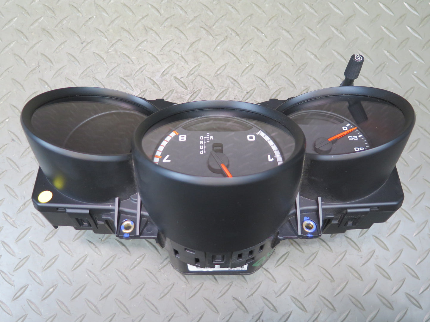 2015-2016 Porsche Macan Turbo Instrument Cluster Gauge Speedometer 95B920902P
