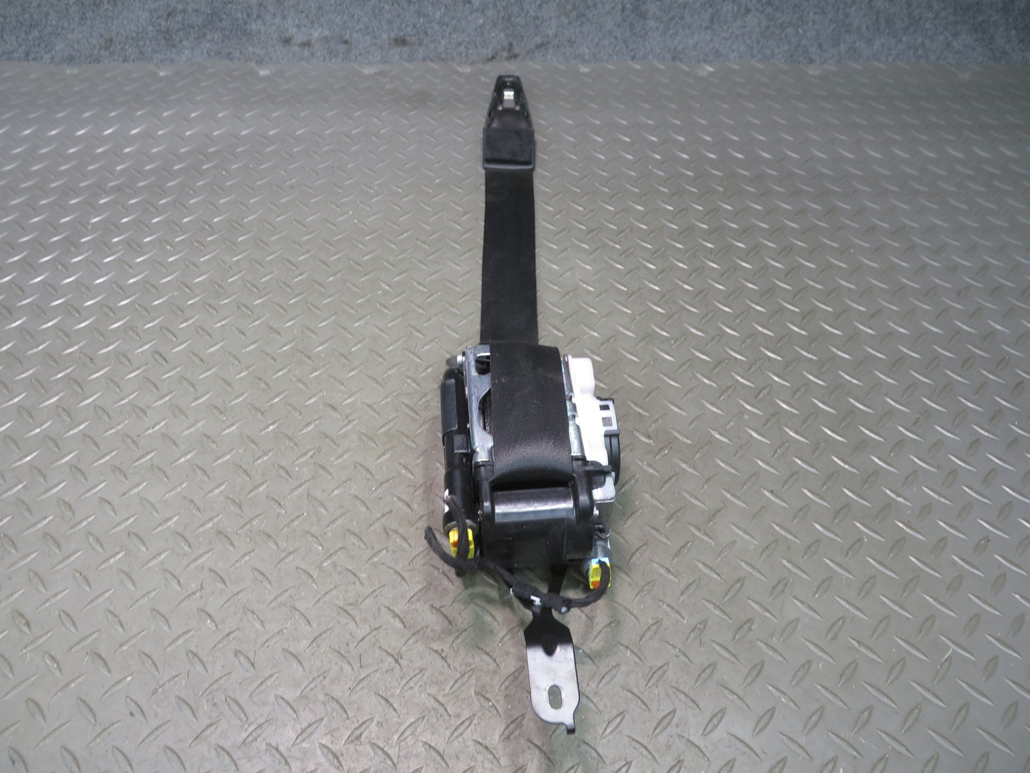15-18 PORSCHE MACAN FRONT RIGHT & LEFT SIDE SEATBELT RETRACTOR SET OEM