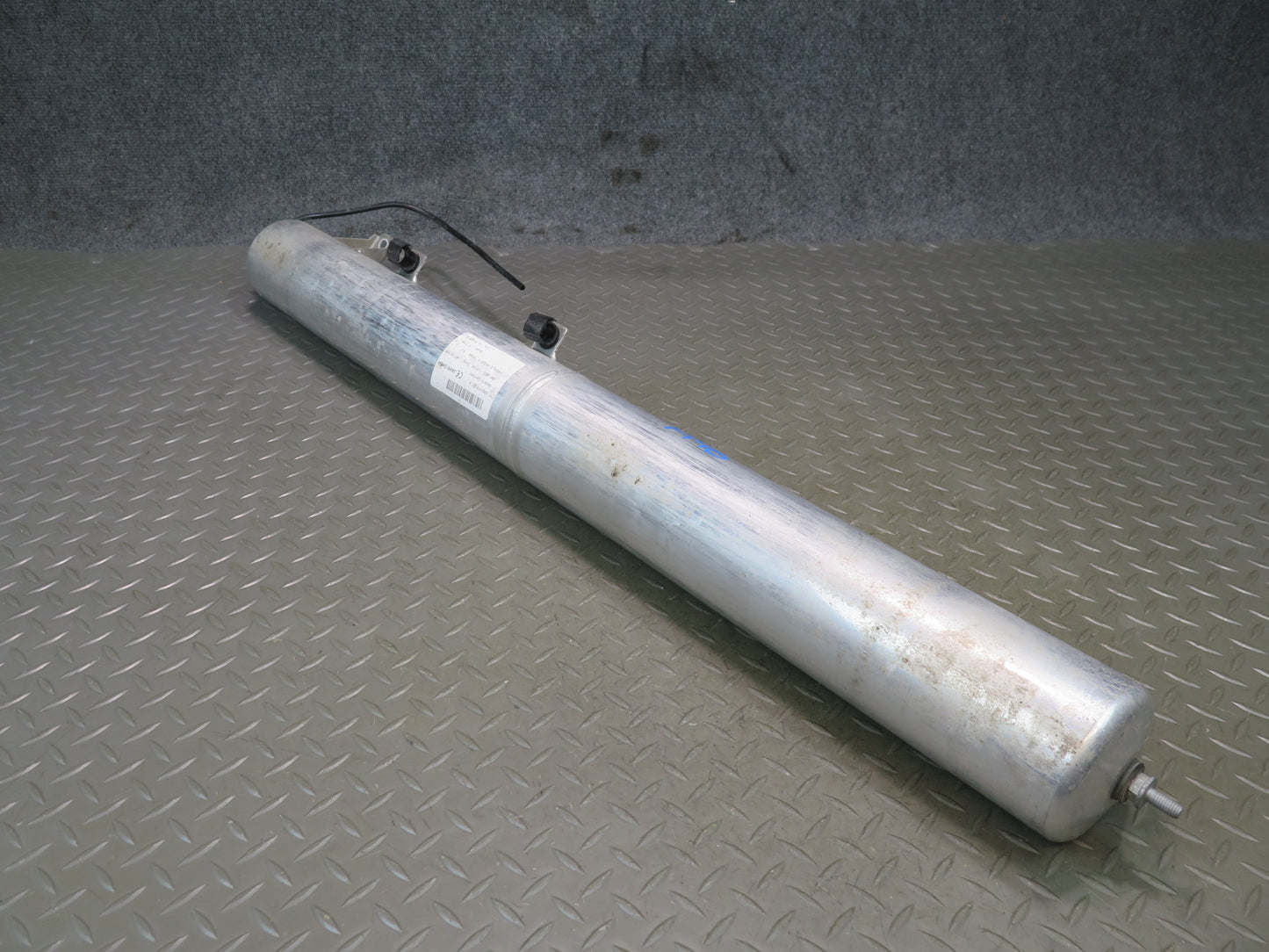 2015-2025 Porsche Macan Air Suspension Self Leveling Accumulator Tank 95B616201A