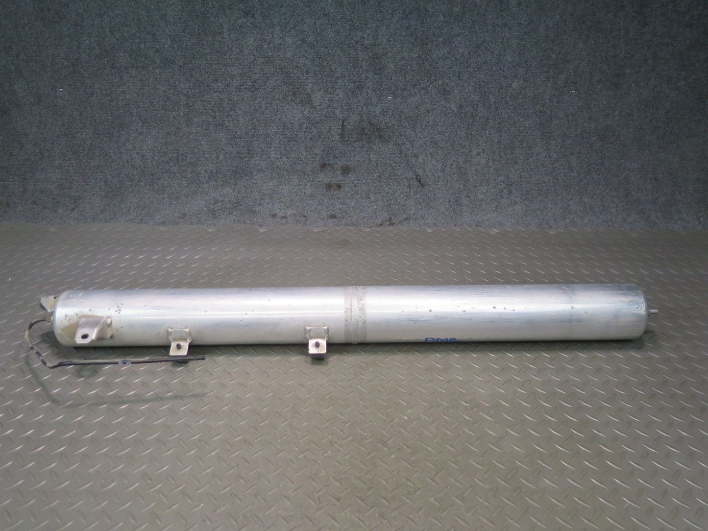 2015-2025 Porsche Macan Air Suspension Self Leveling Accumulator Tank 95B616201A