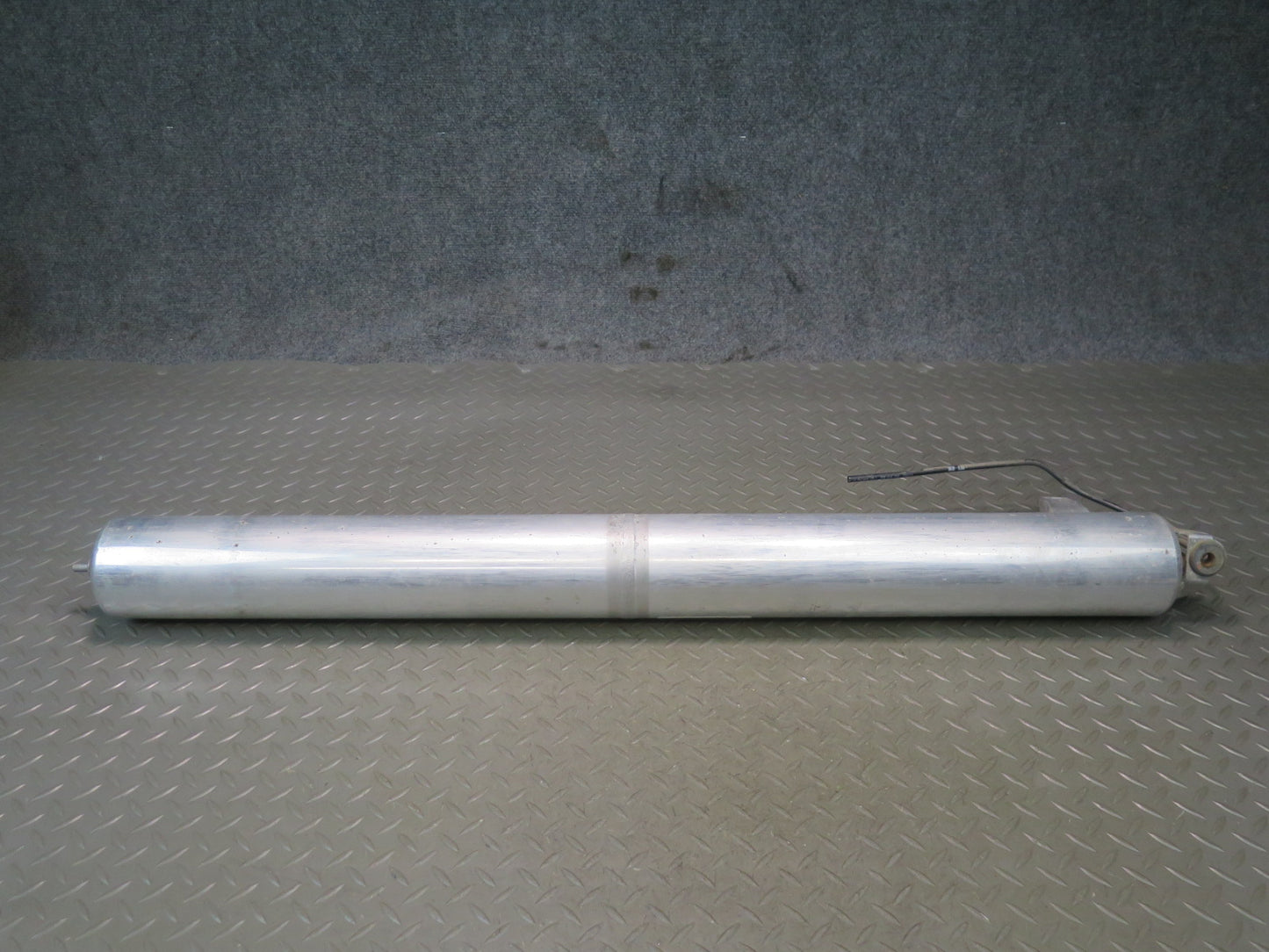 2015-2025 Porsche Macan Air Suspension Self Leveling Accumulator Tank 95B616201A