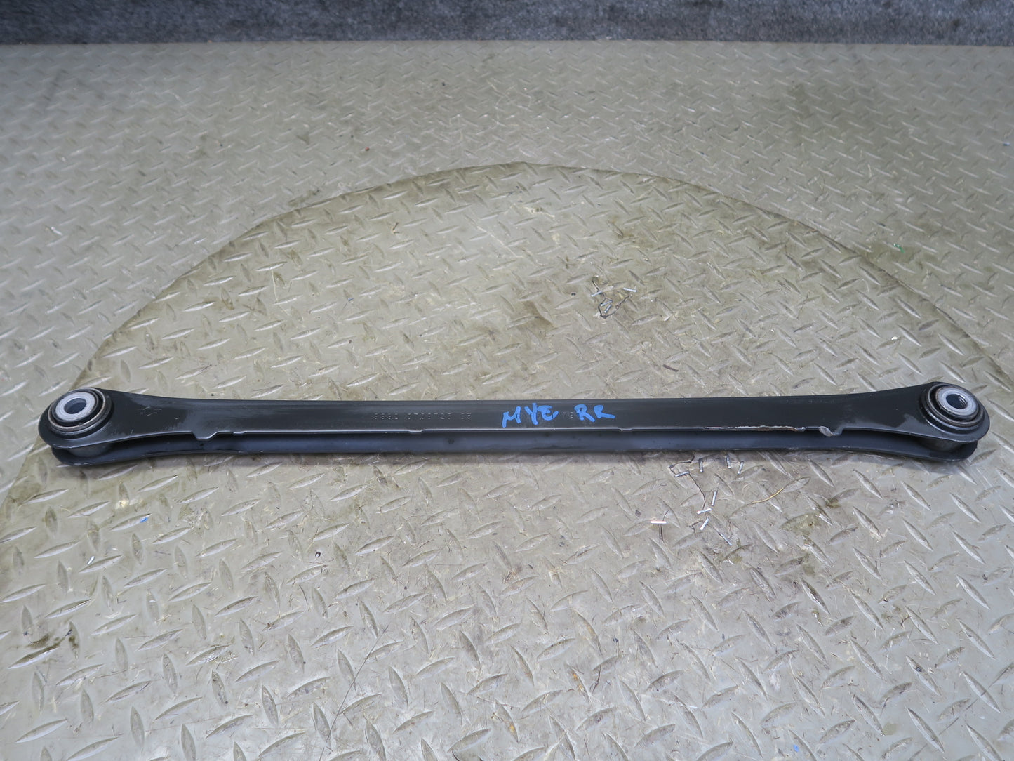 07-13 Mini R55 R56 R57 R58 R59 Set of 2 Rear Right Upper Lower Control Arm OEM