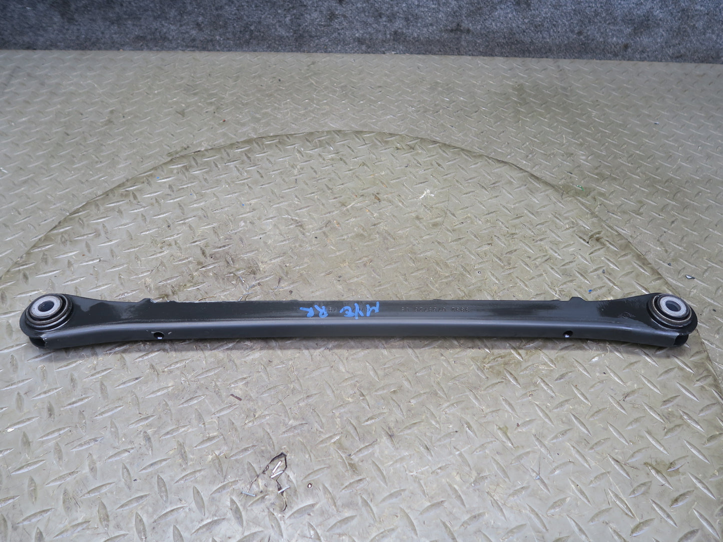 07-13 Mini R55 R56 R57 R58 R59 Set of 2 Rear Right Upper Lower Control Arm OEM