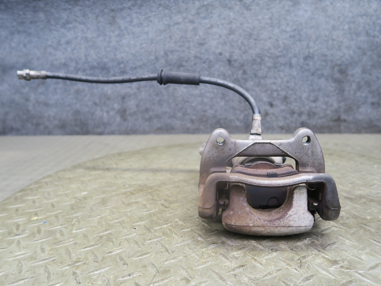 07-13 Mini R55 R56 R58 R59 R57 Set of 2 Rear Left & Right Brake Caliper 104K OEM