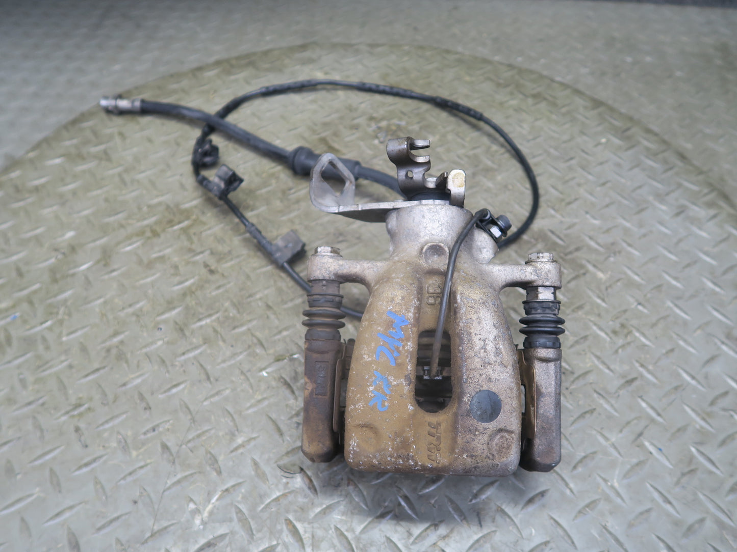 07-13 Mini R55 R56 R58 R59 R57 Set of 2 Rear Left & Right Brake Caliper 104K OEM