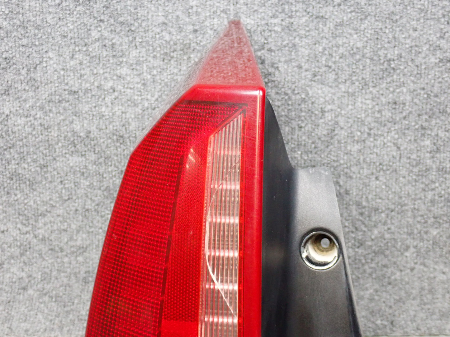 2004-2009 Cadillac XLR Rear Left Driver Side Brake Tail Light Lamp