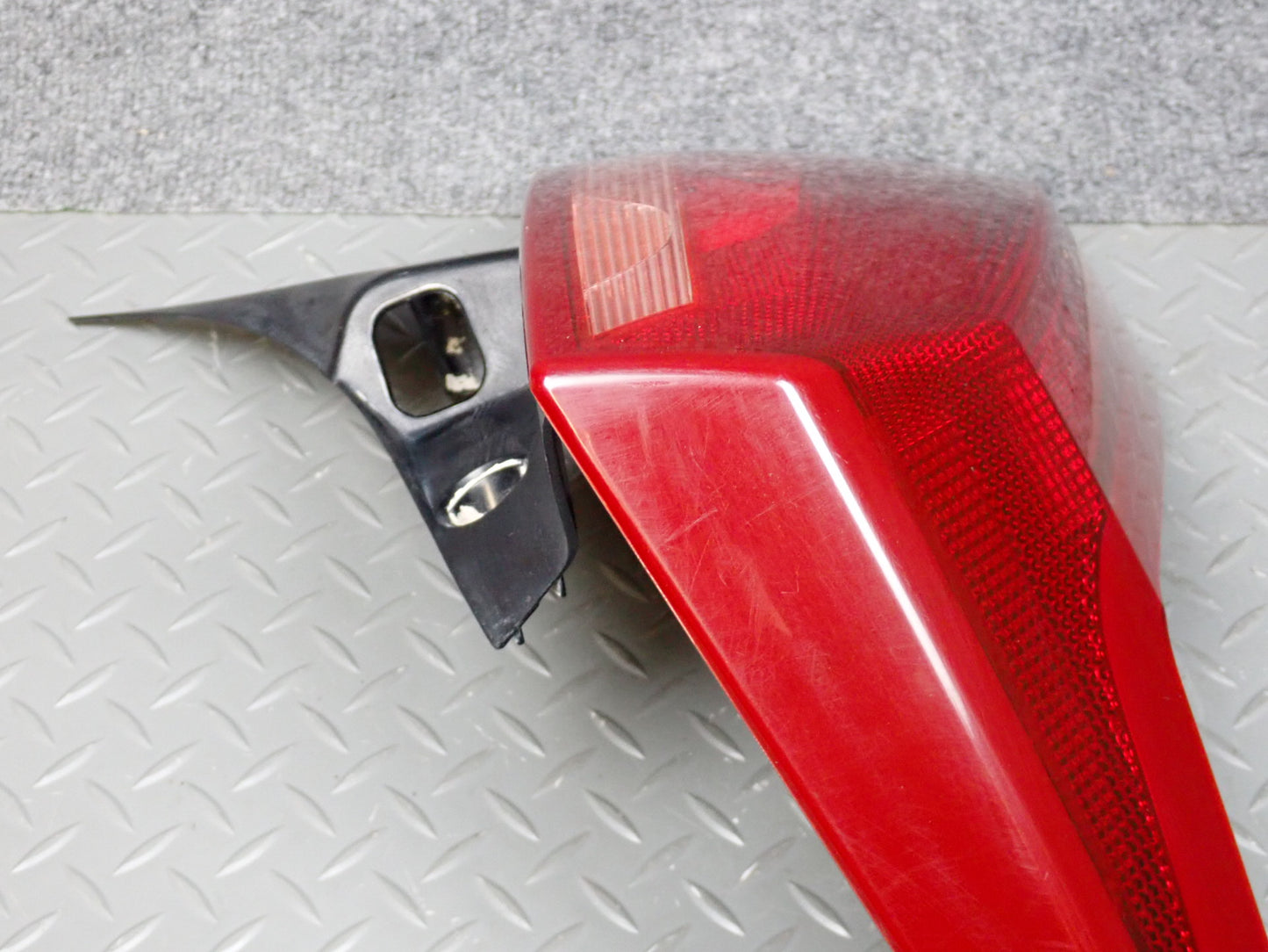 2004-2009 Cadillac XLR Rear Left Driver Side Brake Tail Light Lamp