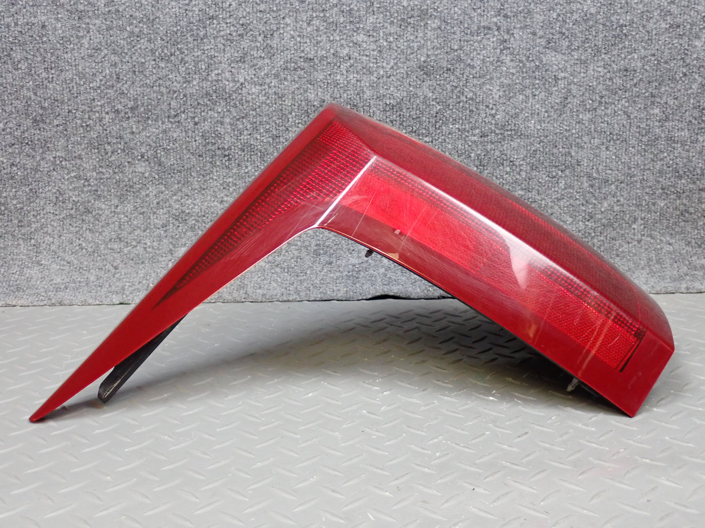 2004-2009 Cadillac XLR Rear Left Driver Side Brake Tail Light Lamp