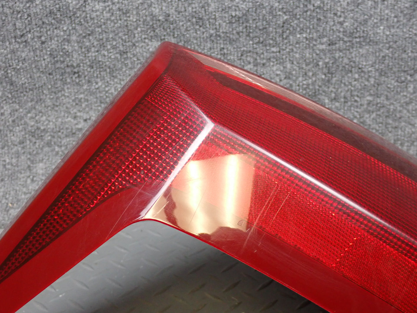 2004-2009 Cadillac XLR Rear Left Driver Side Brake Tail Light Lamp