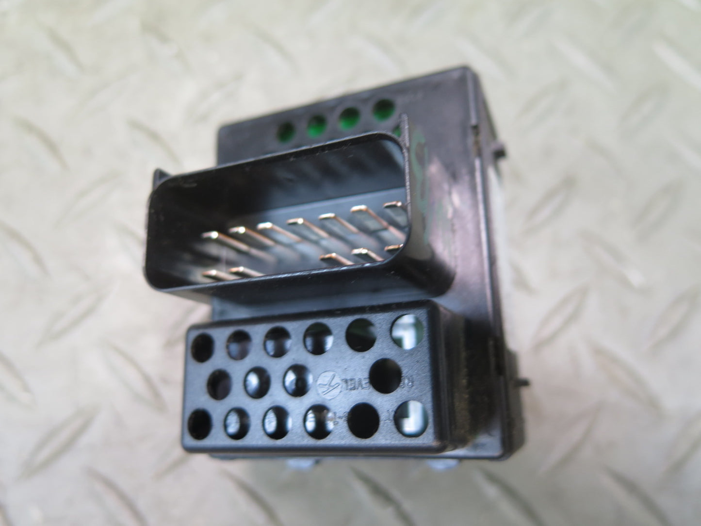 07-10 Jeep Wrangler JK 2-DOOR Left Master Power Window Switch 04602675AA OEM