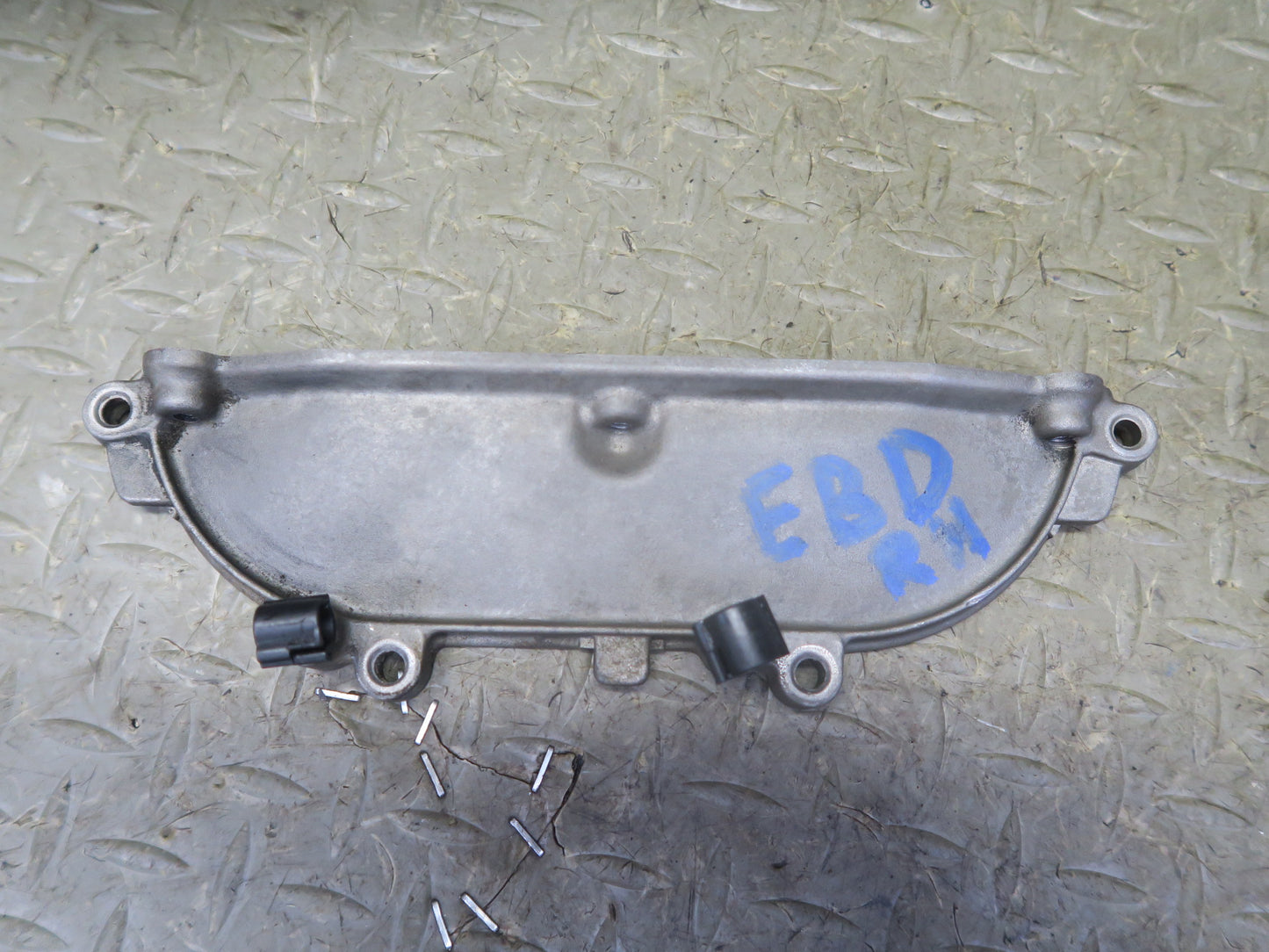 2008-2013 BMW E90 E92 E93 M3 S65 Engine Right 1-4 Cylinder Head Timing Cover