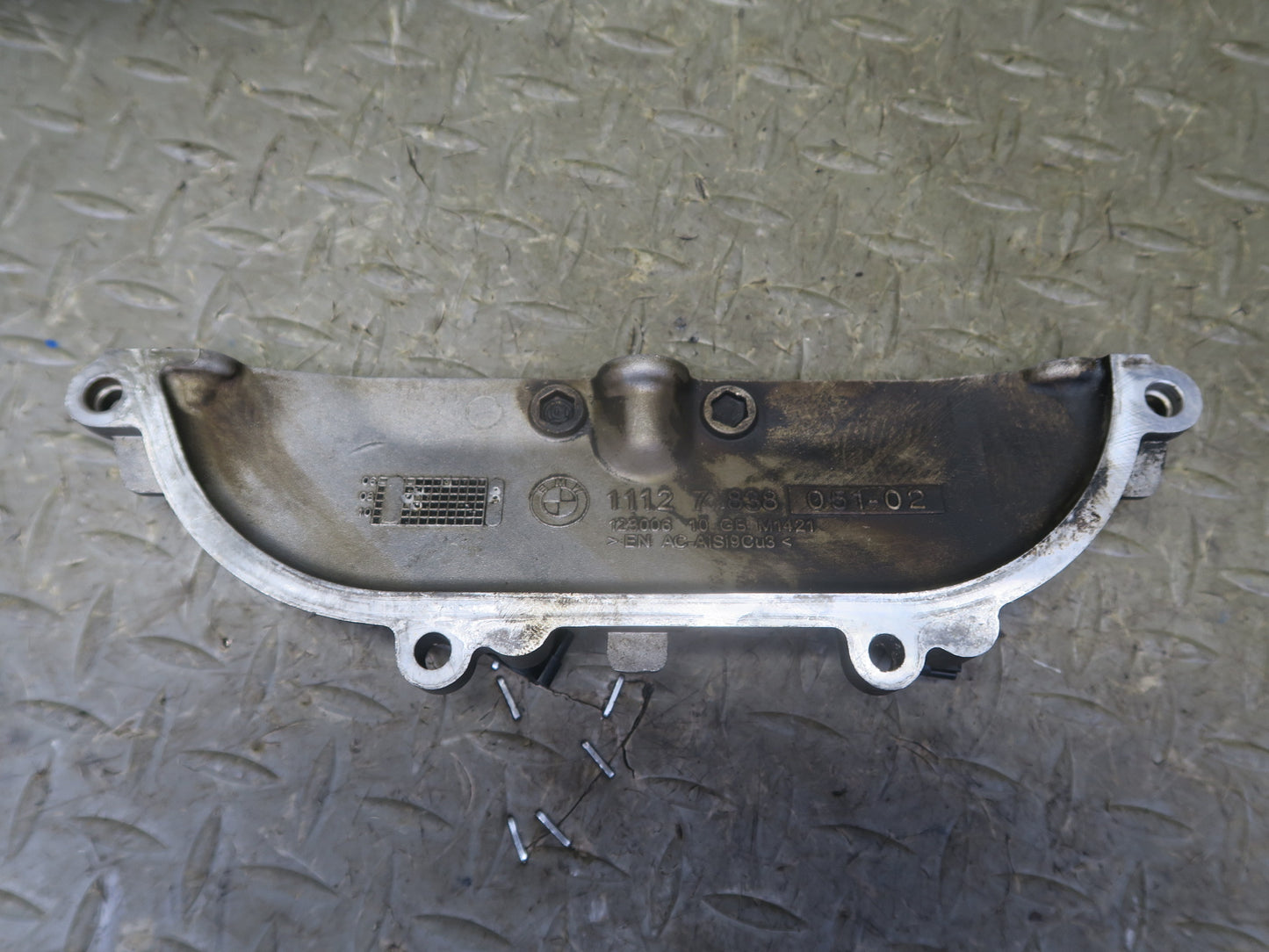 2008-2013 BMW E90 E92 E93 M3 S65 Engine Right 1-4 Cylinder Head Timing Cover