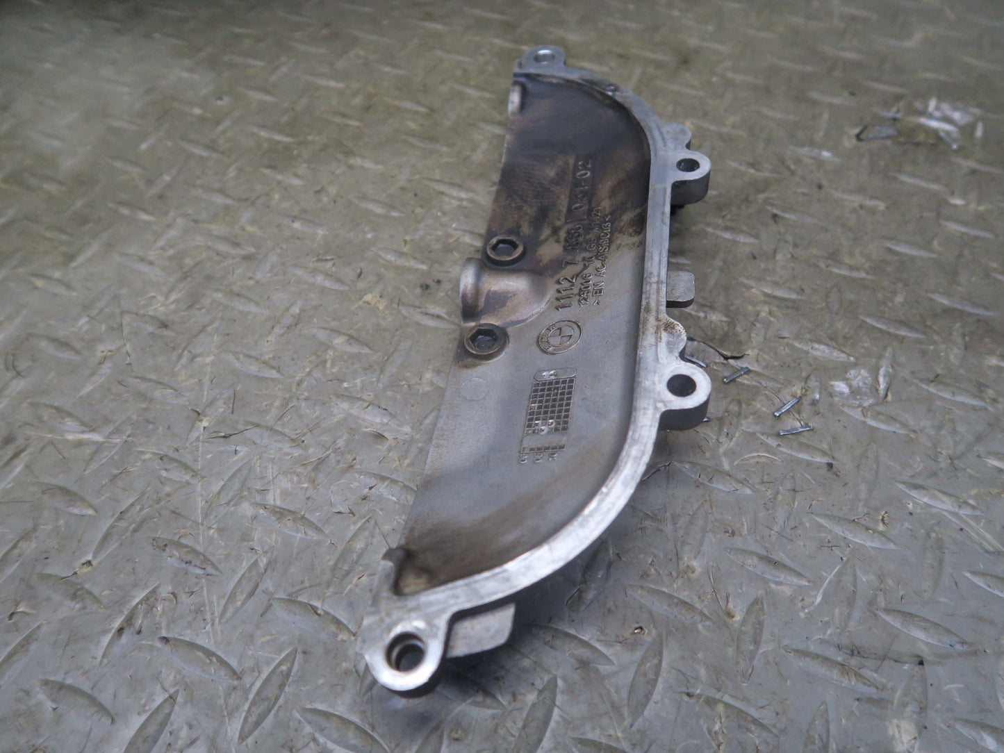 2008-2013 BMW E90 E92 E93 M3 S65 Engine Right 1-4 Cylinder Head Timing Cover