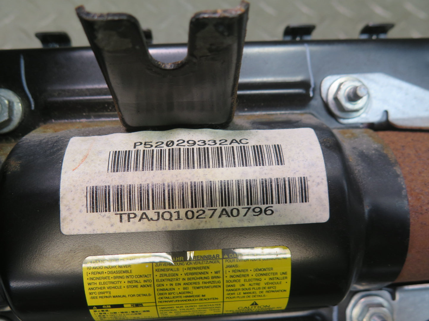 07-18 JEEP WRANGLER RUBICON JK FRONT RIGHT PASSENGER SIDE DASH SRS AIRBAG P52029332AC OEM