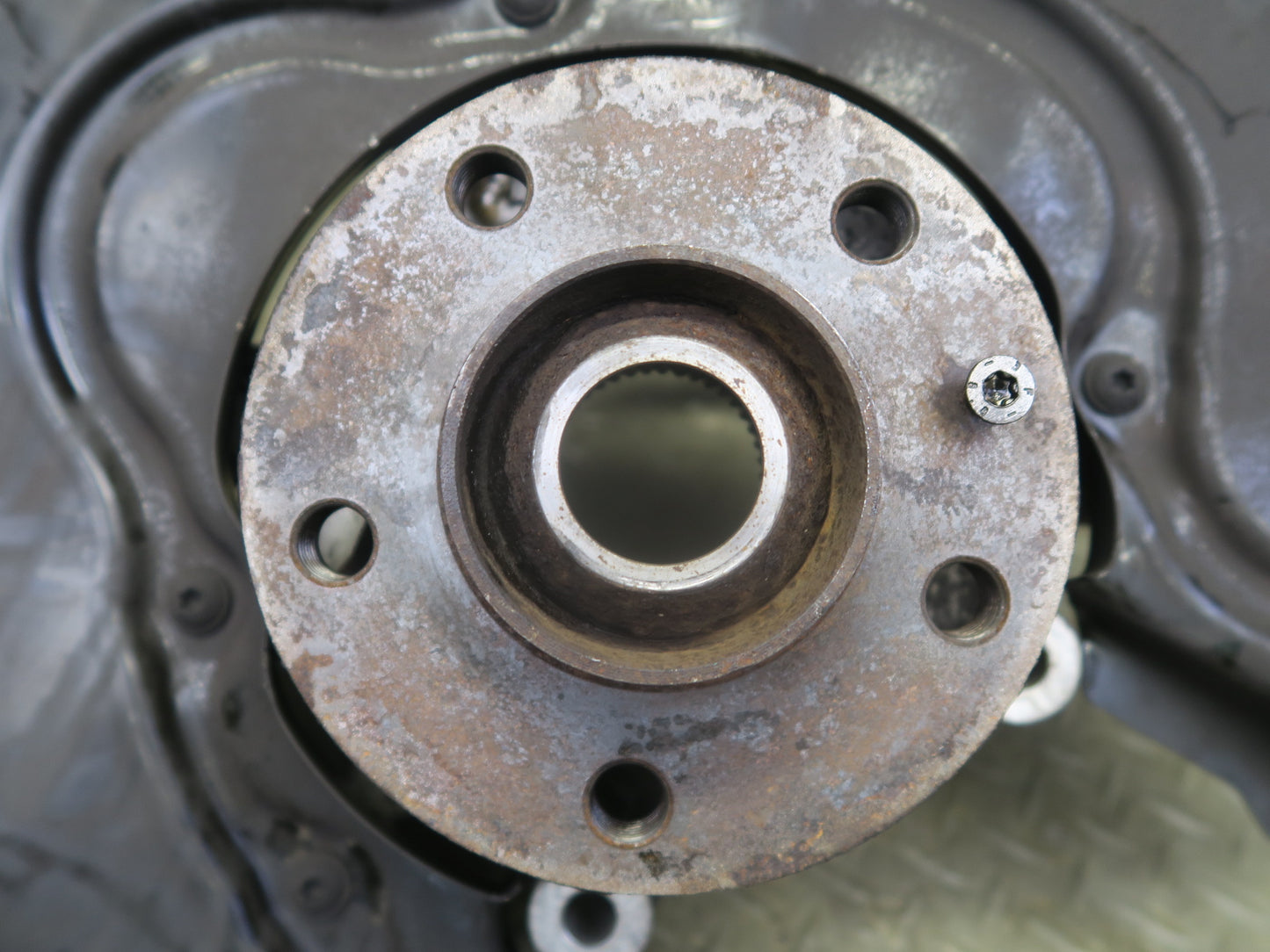 2015-2025 Porsche Macan AWD Rear Left Side Spindle Knuckle Wheel Hub Bearing
