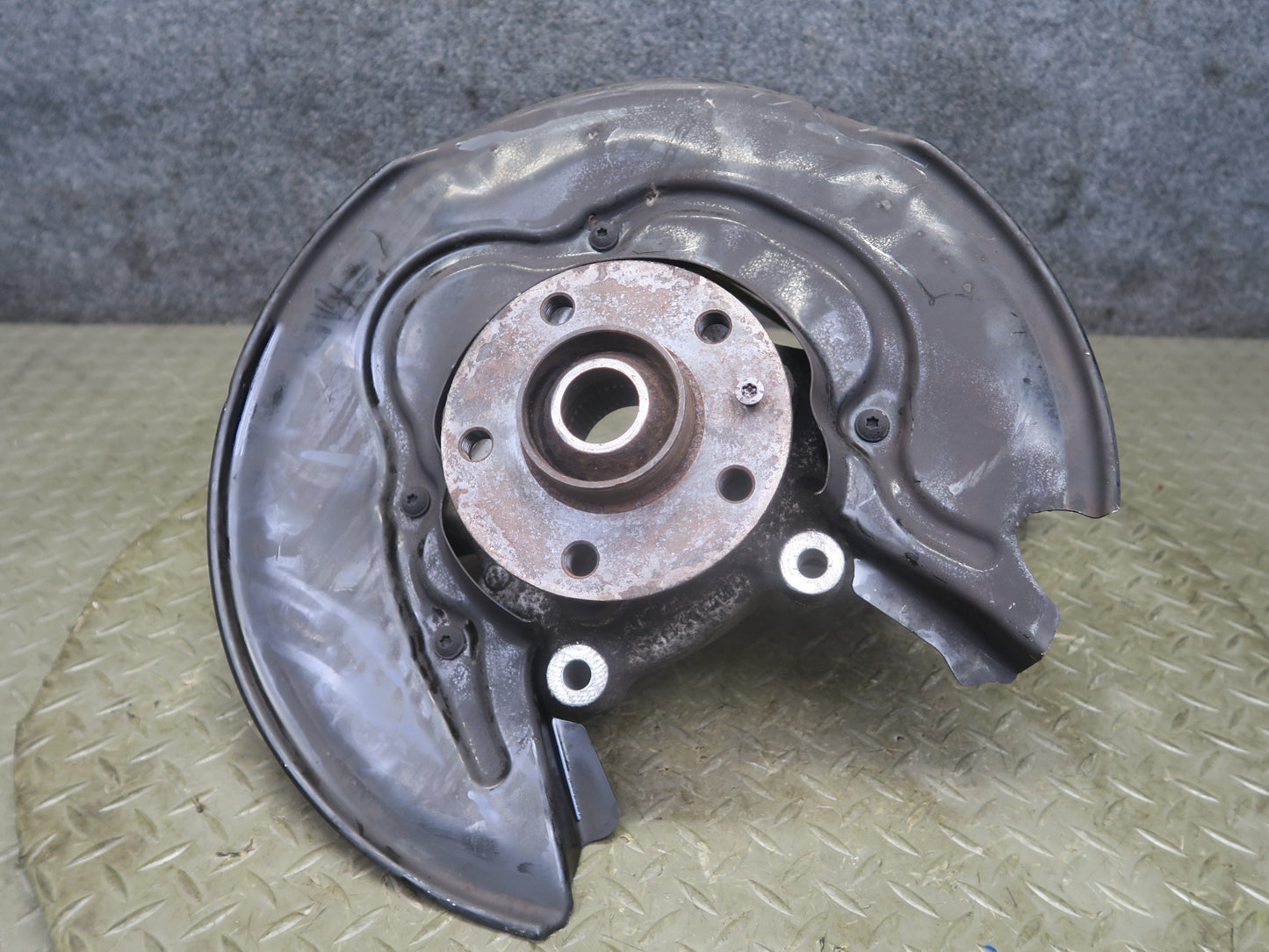 2015-2025 Porsche Macan AWD Rear Left Side Spindle Knuckle Wheel Hub Bearing
