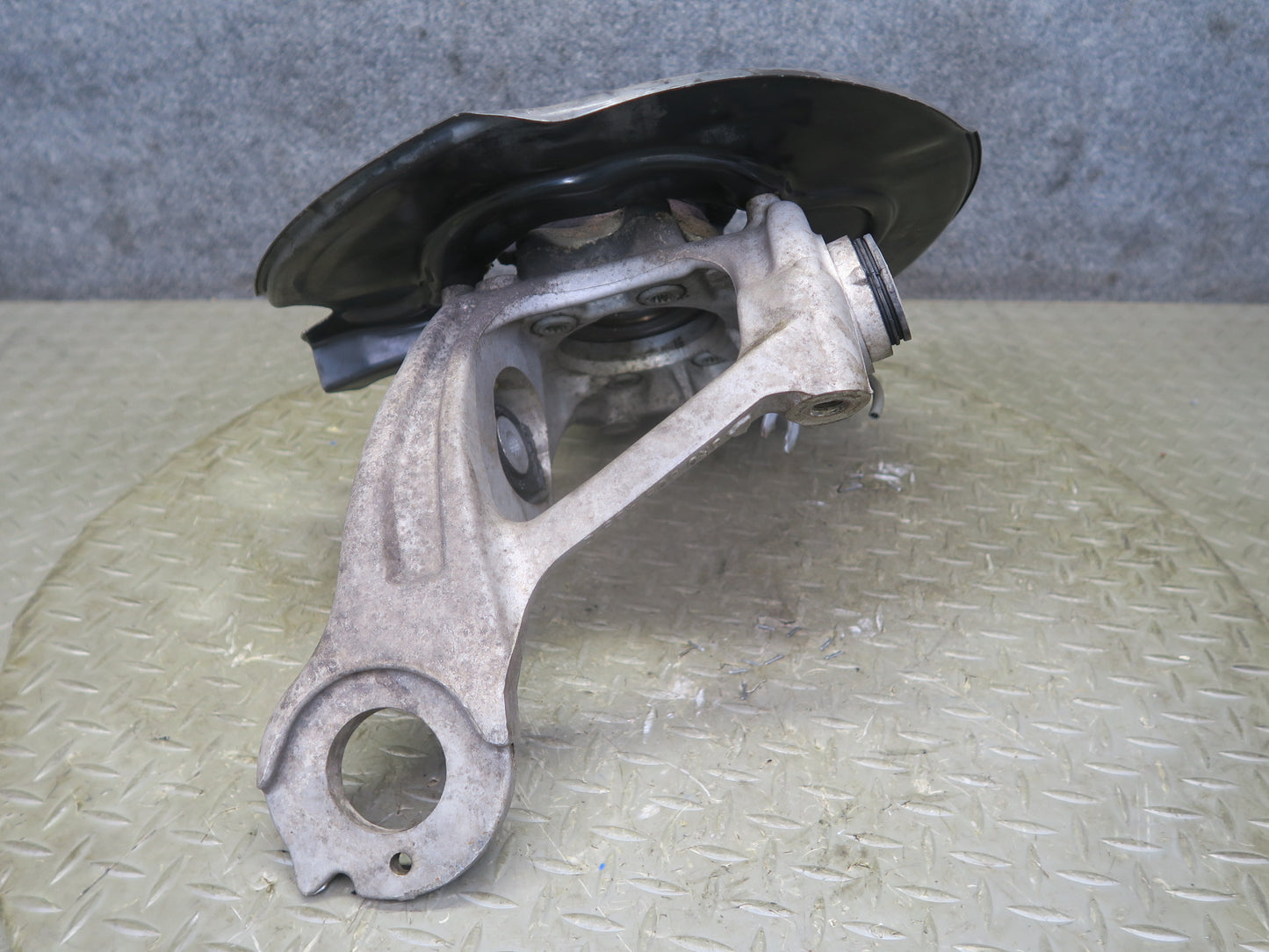 2015-2025 Porsche Macan AWD Rear Left Side Spindle Knuckle Wheel Hub Bearing